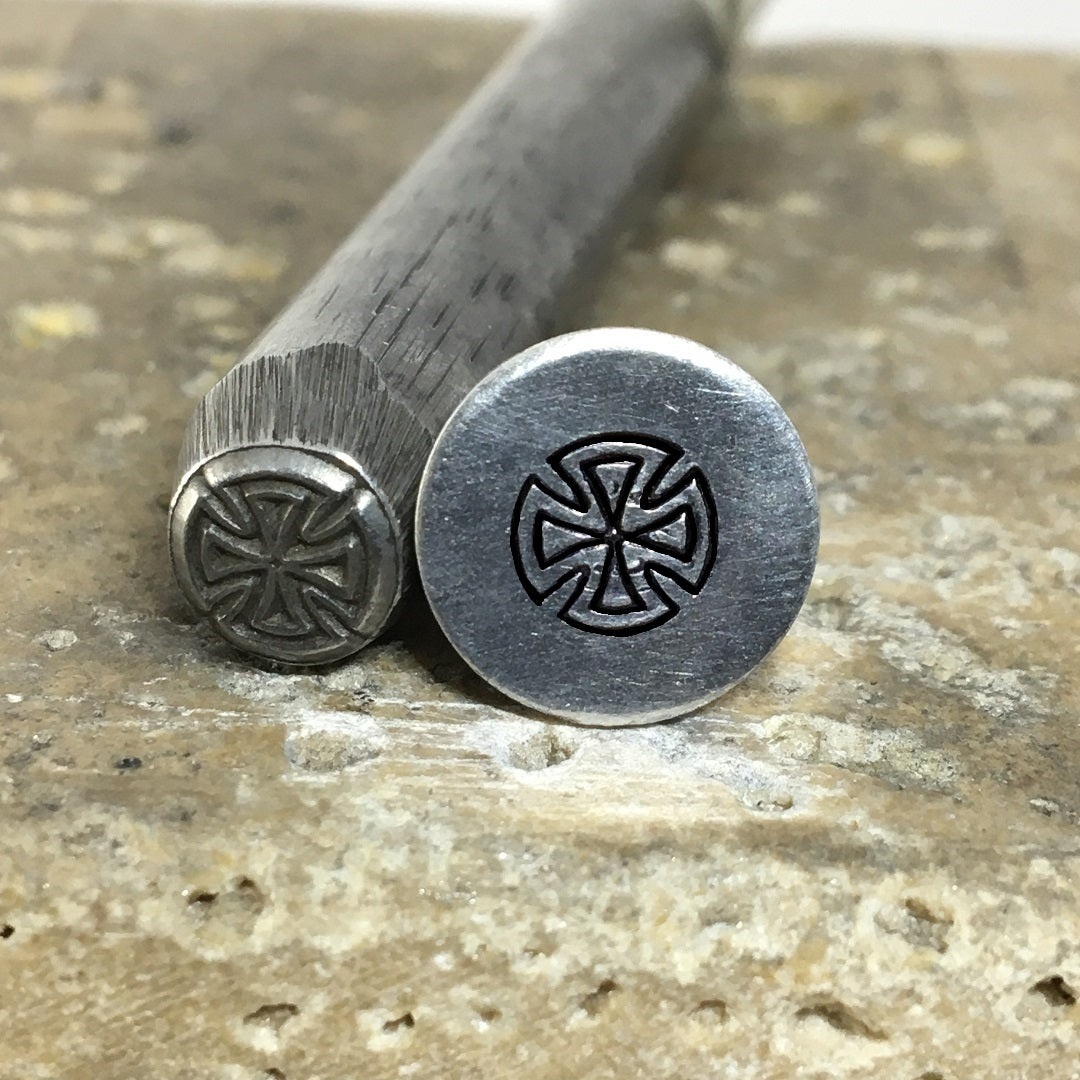 Maltese Amalfi Cross (7.8mm)