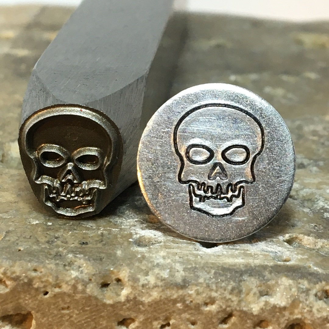 Skull - Outline version