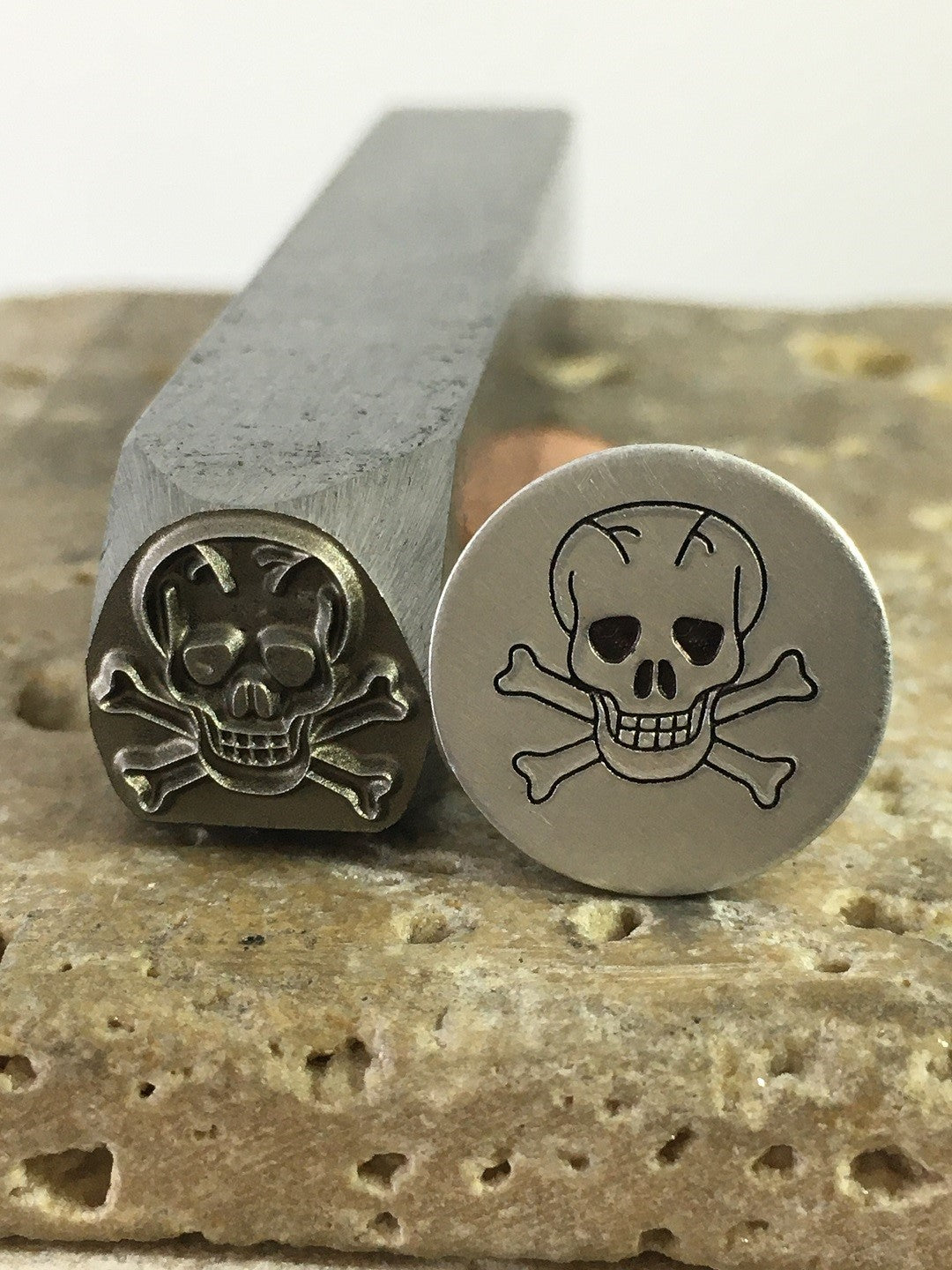 skull & Crossbones