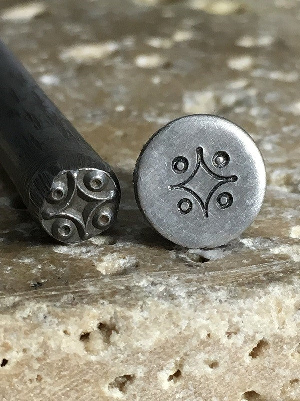 Circles & Diamond (4.5mm)
