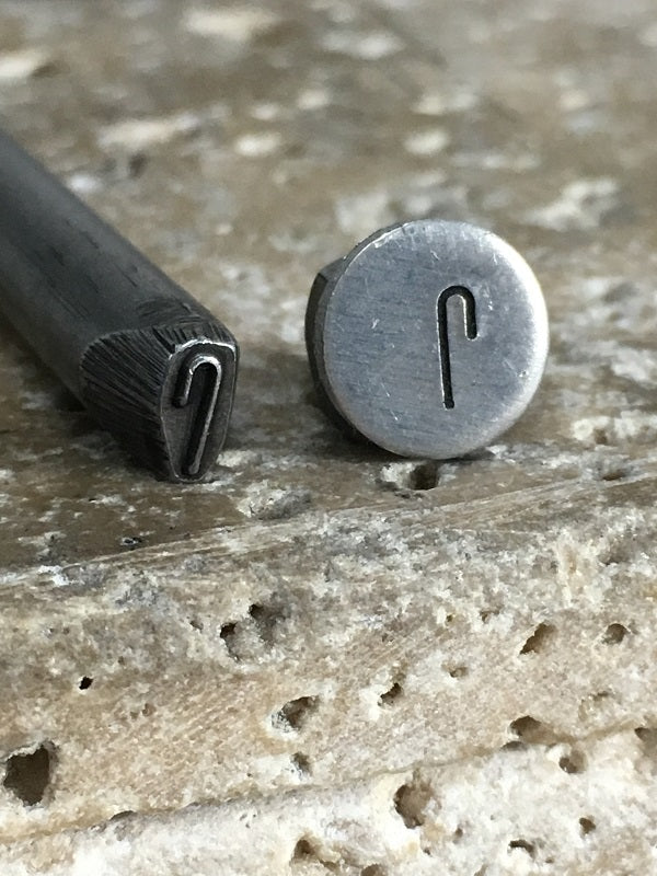 Egyptian Symbol (4.5mm)