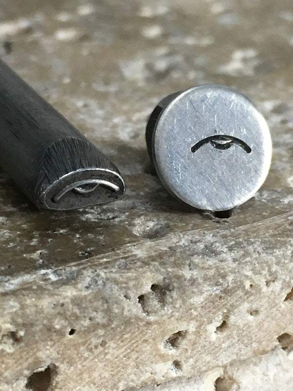 Egyptian Symbol (4.5mm)