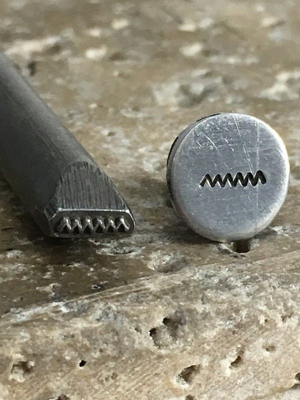 Egyptian Symbol (4.5mm)