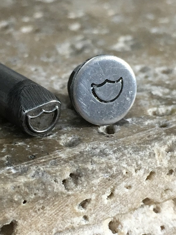 Egyptian Symbol (4.5mm)