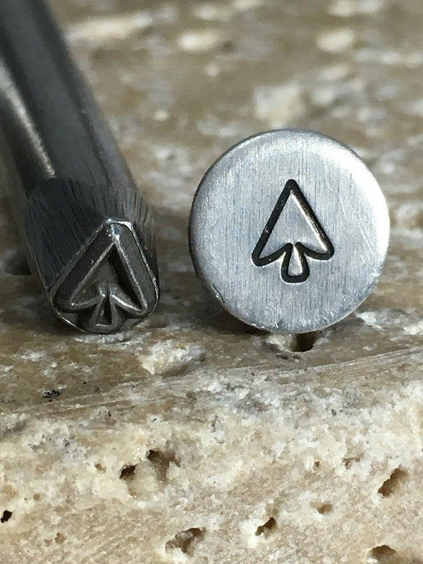 Arrow Head Pictograph (4.5mm)