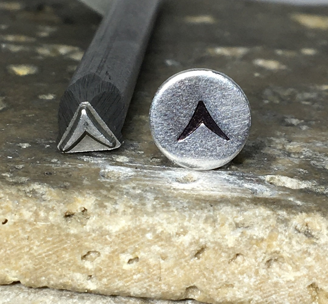 Arrow Head Pictograph (4.5mm)