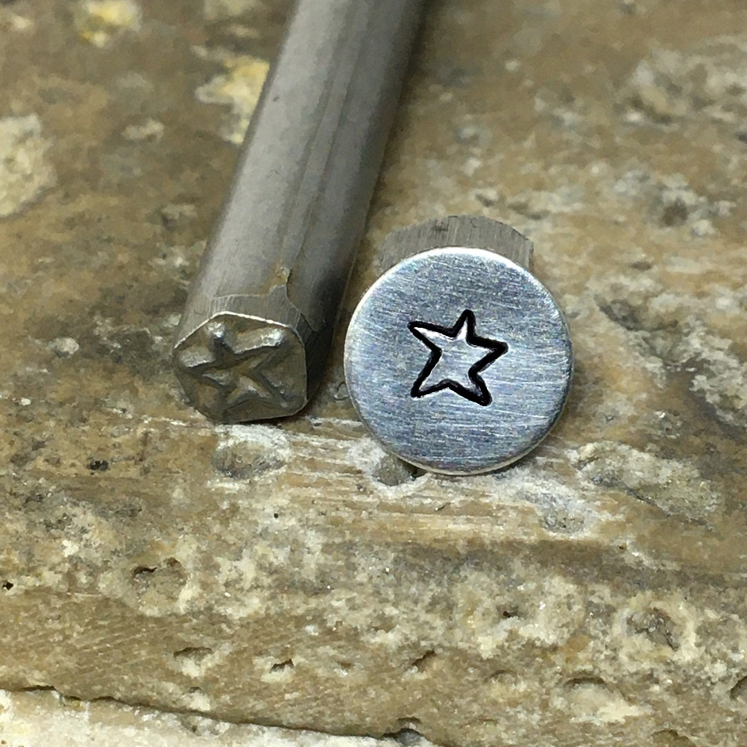 Wonky Star (4.5mm)