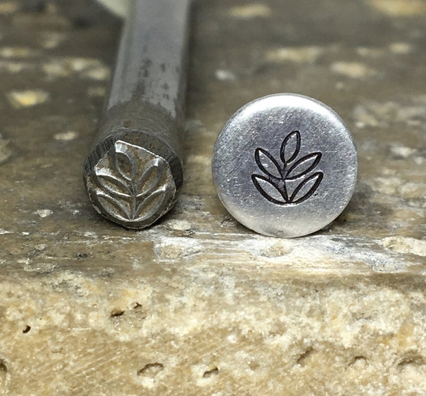 Leaf (4.5mm)
