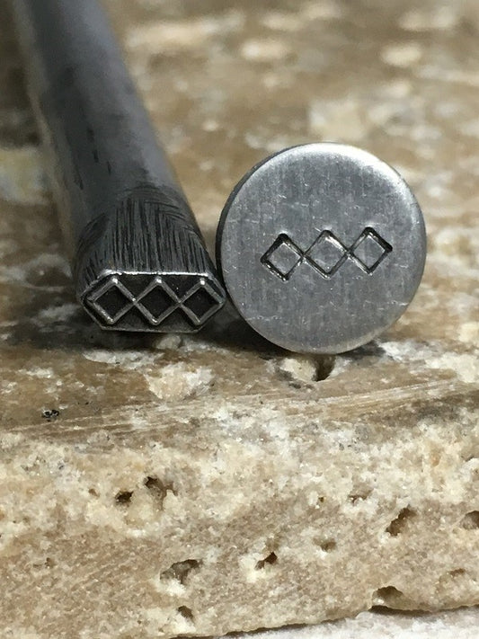 Triple Diamond Pattern (4.5mm)