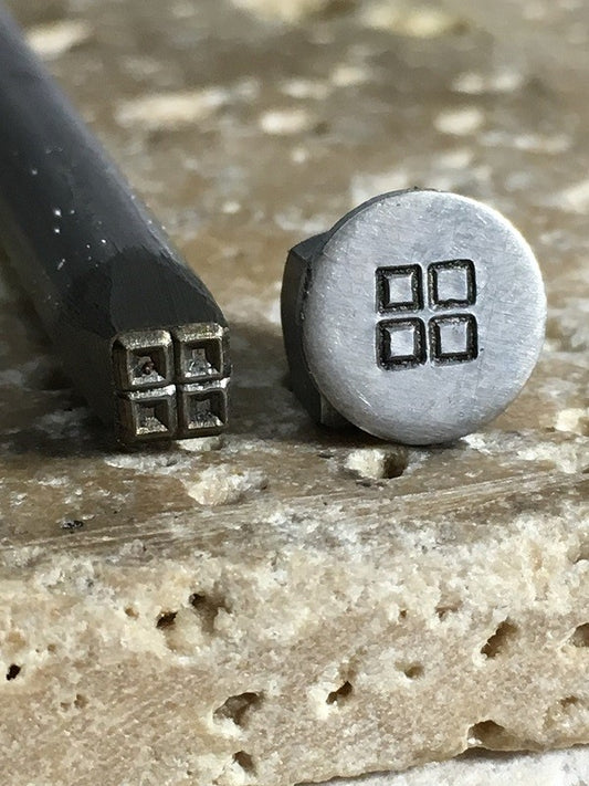 Quad Squares (4.5mm)