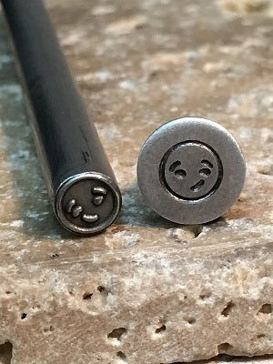 Smirk Face (4.5mm)