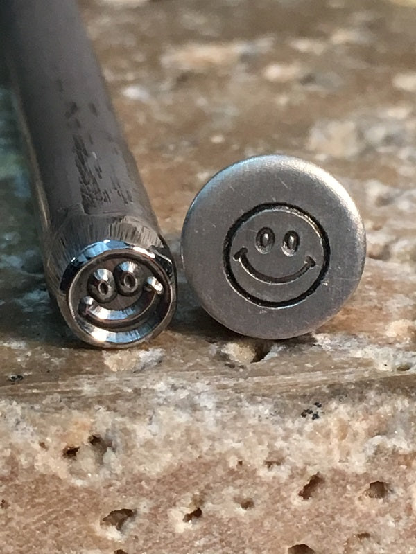 Smiley Guy (4.5mm)