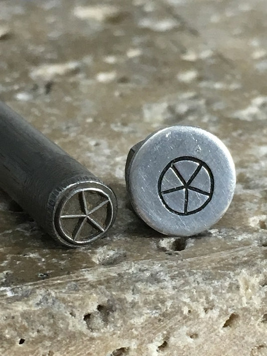 Egyptian Symbol (4.5mm)