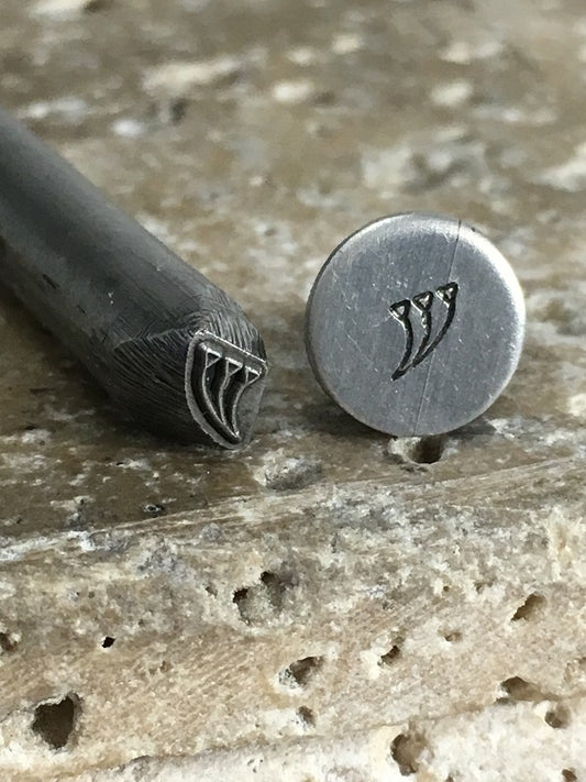 Egyptian Symbol (4.5mm)