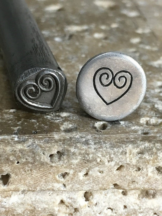 Swirl Top Heart