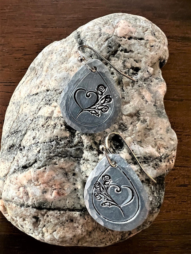 Flower Heart (earrings)