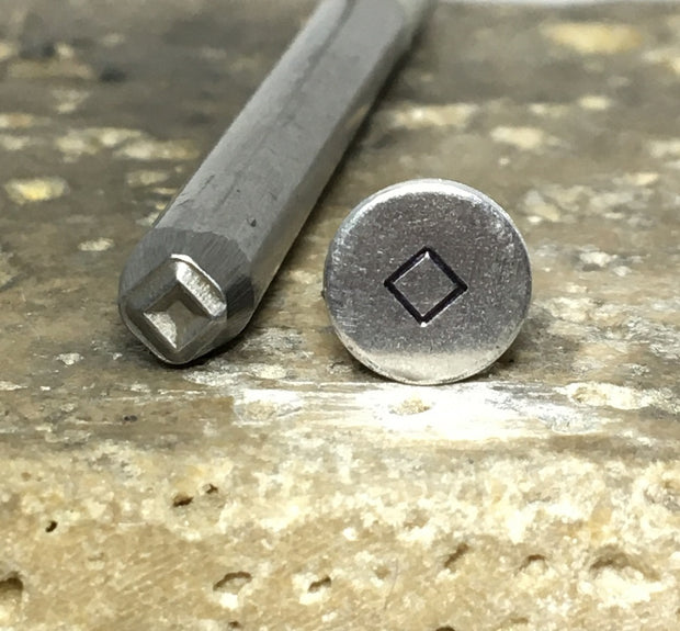 Diamond or Square (4.5mm)