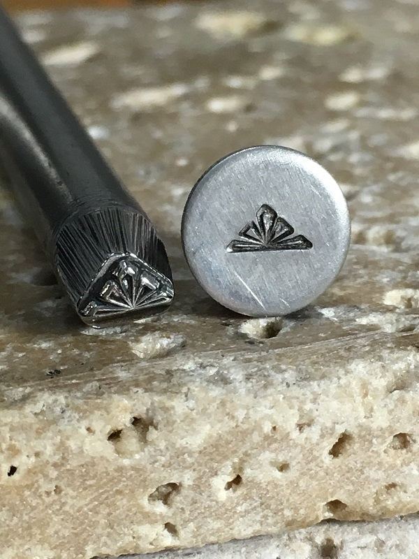 Indian Symbol (4.5mm)